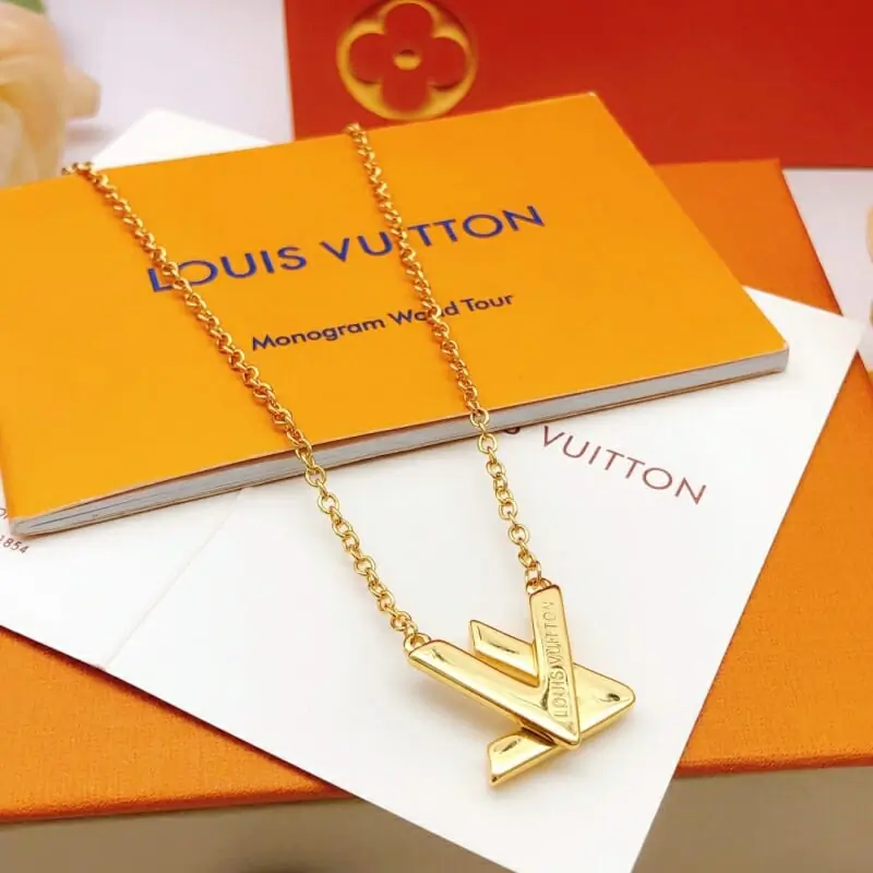 louis vuitton collier s_123a2452